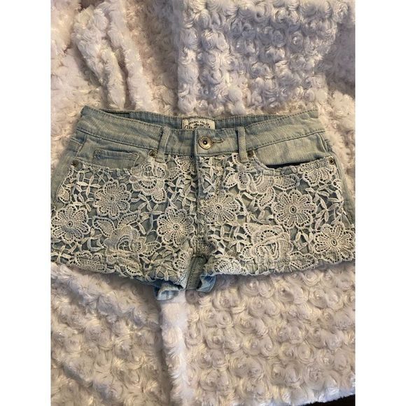 Aeropostale Denim Shorts w/Lace Front Sz. 00 - Picture 1 of 4